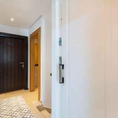 Apartment La Meridiana Luxurious House With Great Location