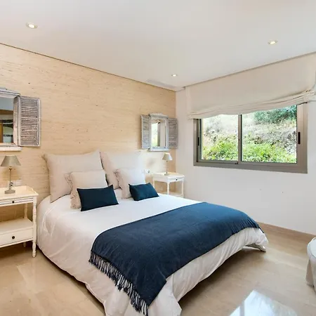 La Meridiana Luxurious House With Great Location Marbella